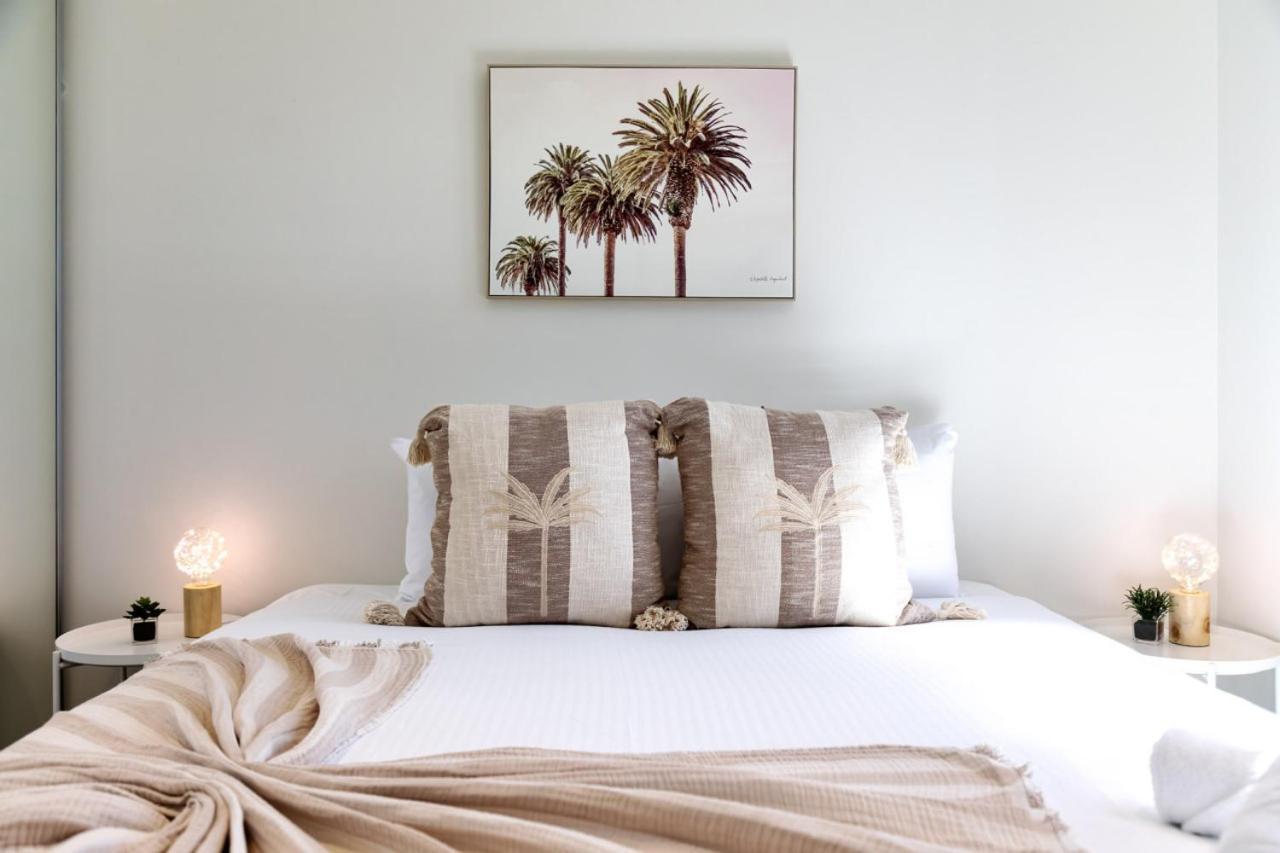 Modern Palms Getaway Holiday home Gold Coast