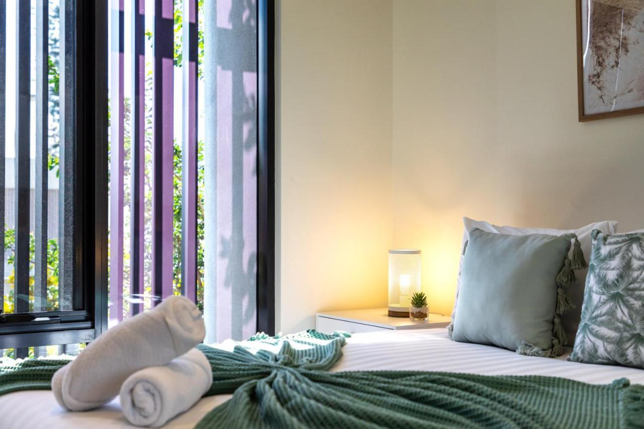 Modern Palms Getaway Holiday home Gold Coast