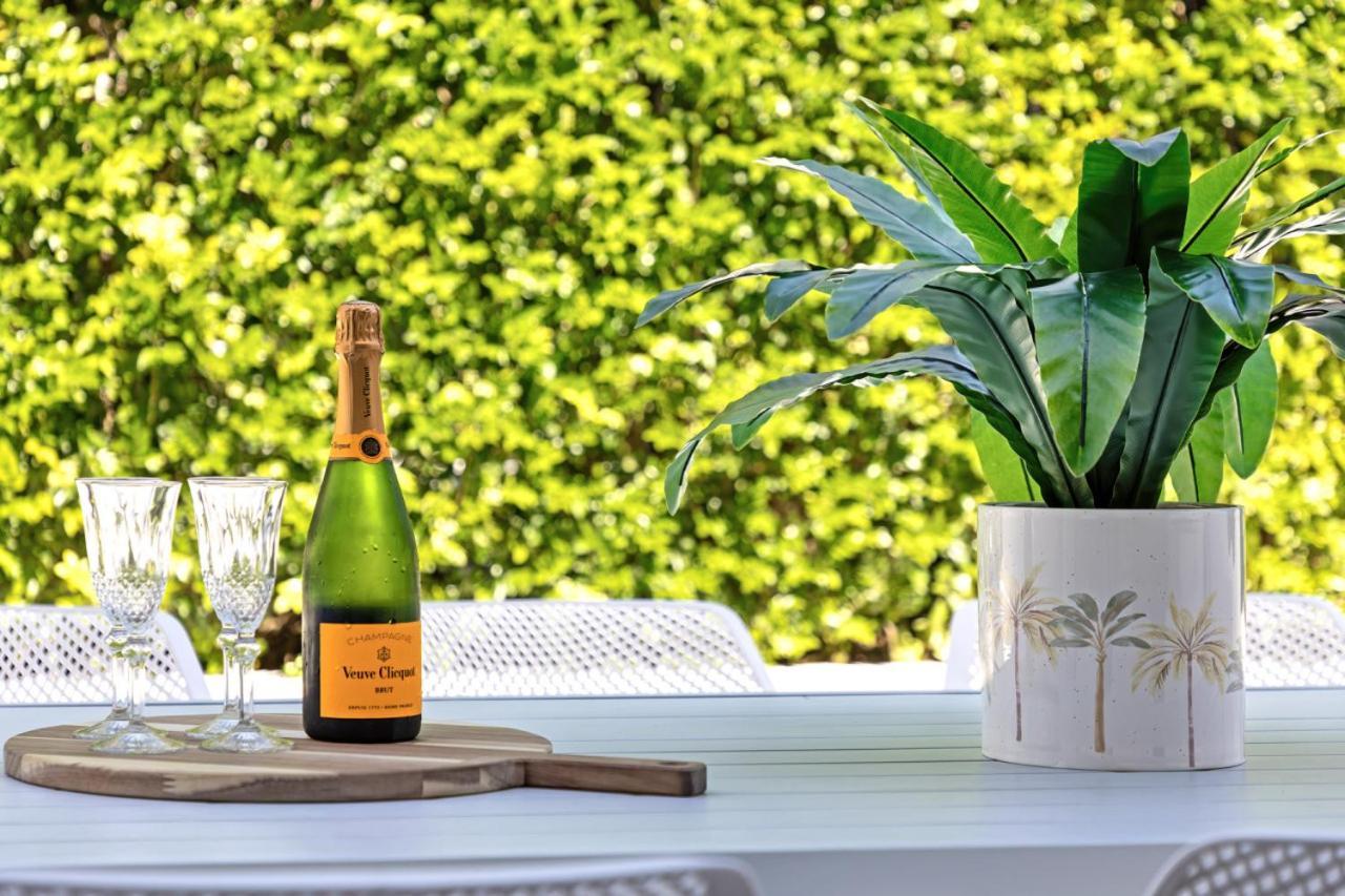 Modern Palms Getaway * Gold Coast