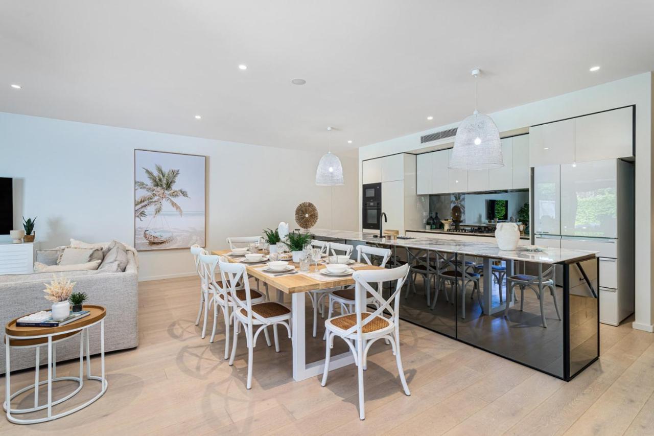 Modern Palms Getaway Holiday home Gold Coast