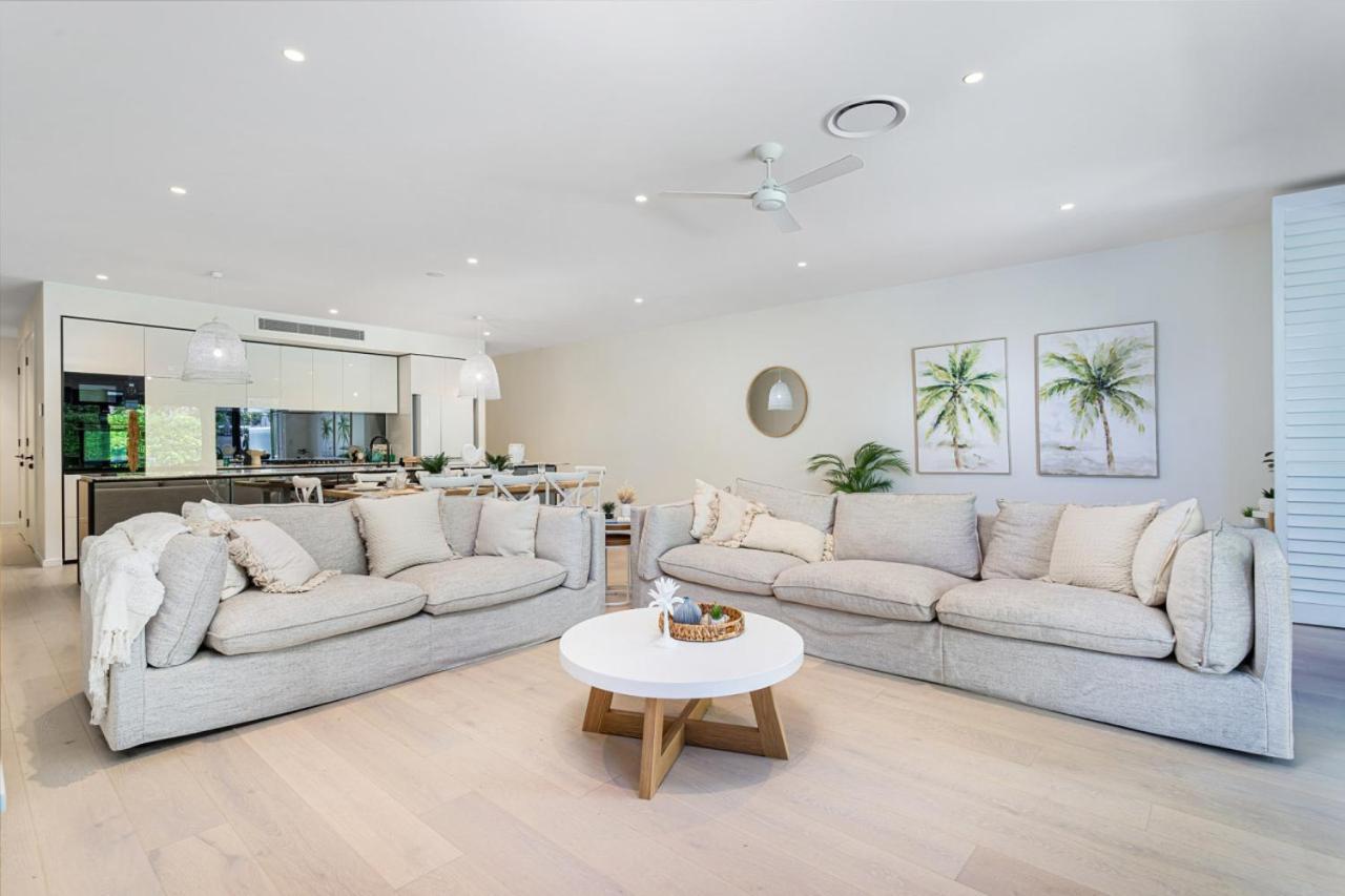 Modern Palms Getaway Gold Coast